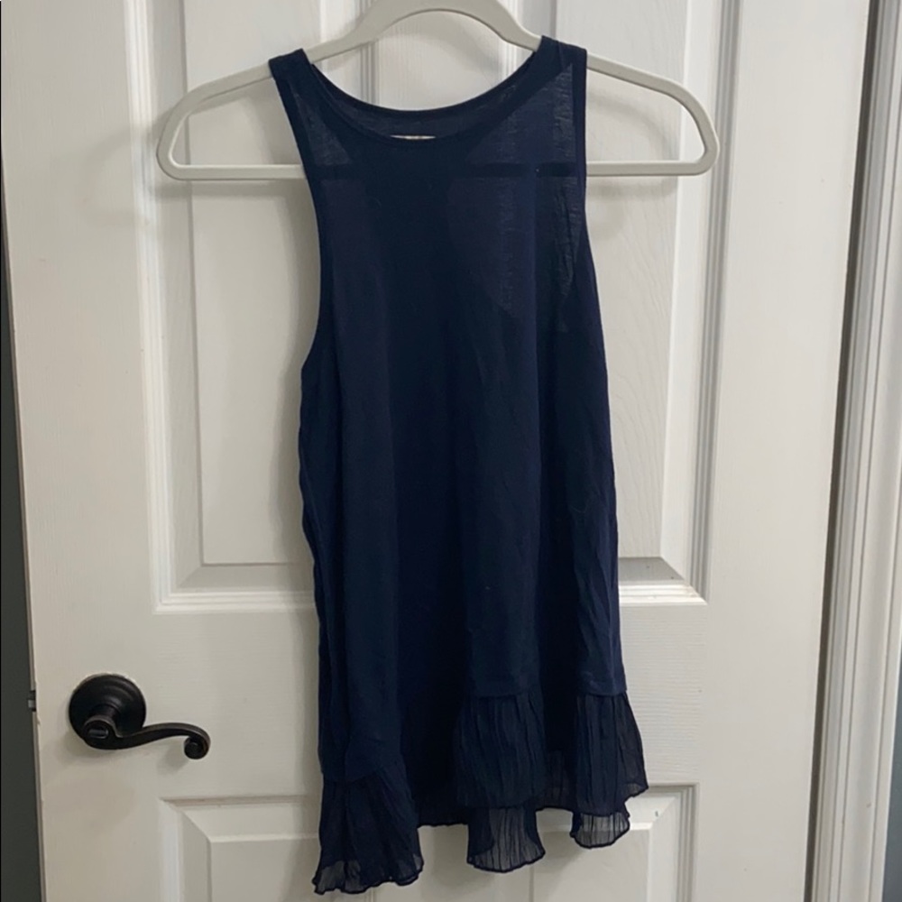 Hollister tank